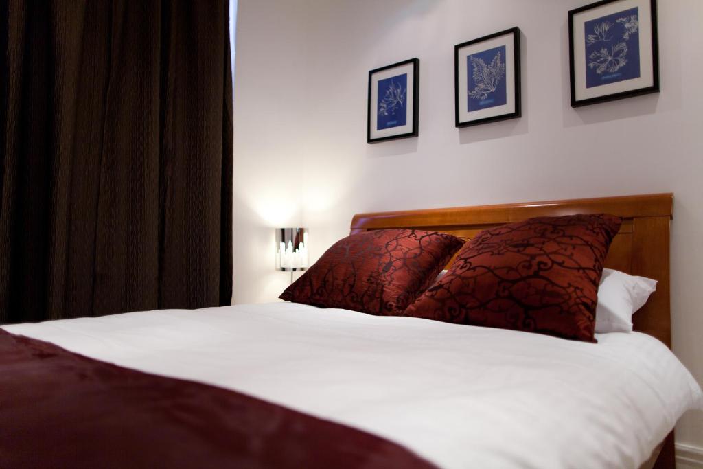 Welcome Inn Victoria room 2